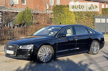 Седан Audi A8 2016 в 