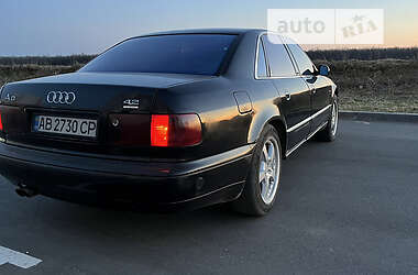 Седан Audi A8 1996 в 