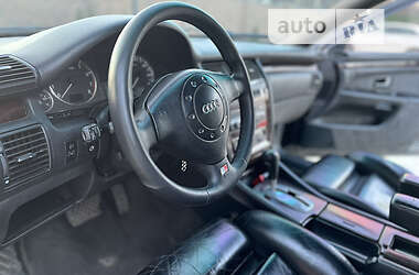 Седан Audi A8 1996 в 