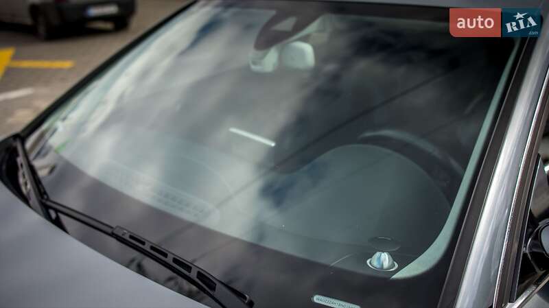 Седан Audi A8 2011 в Черновцах