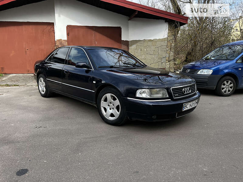 Седан Audi A8 2001 в Львове