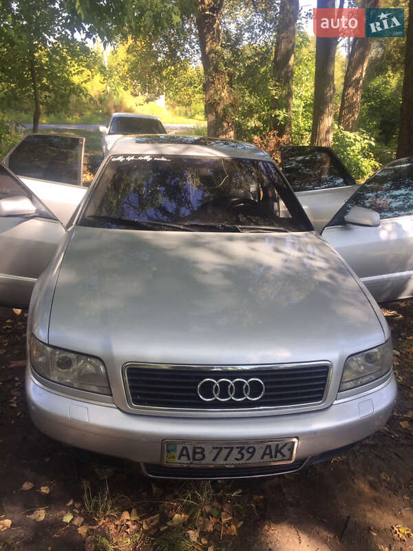 Седан Audi A8 2001 в Виннице