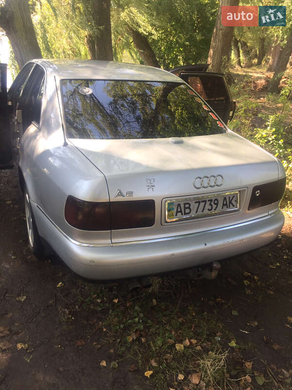 Седан Audi A8 2001 в Виннице