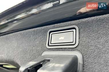 Седан Audi A8 2005 в 