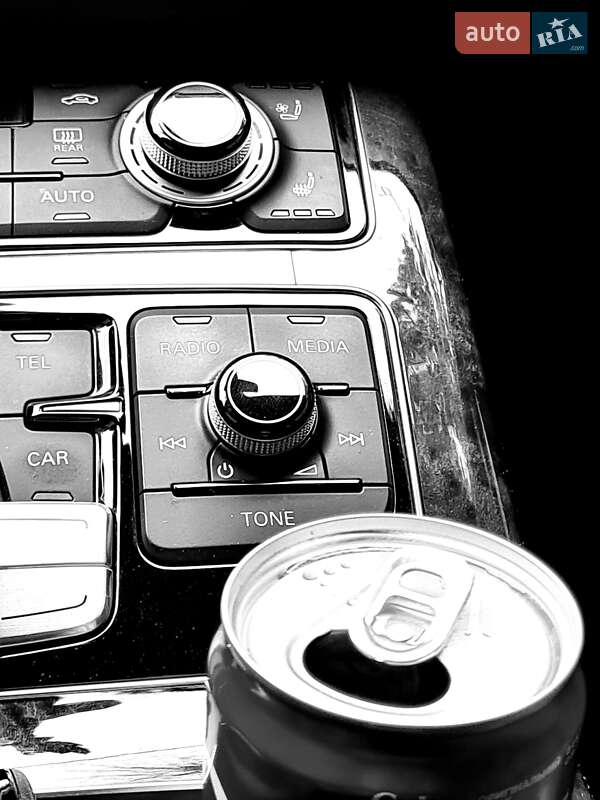 Седан Audi A8 2015 в Кривом Роге фото 68 Седан Audi A8 2015 в Кривом Роге