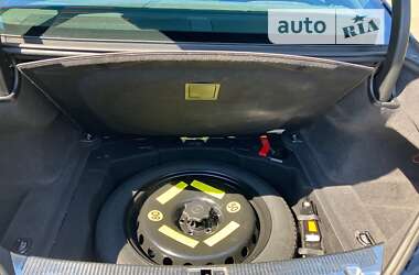 Седан Audi A8 2013 в 