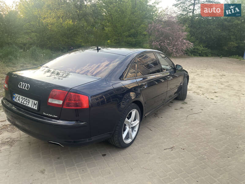 Седан Audi A8 2007 в Черновцах