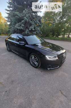 Седан Audi A8 2016 в 