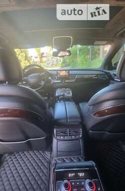 Седан Audi A8 2016 в 