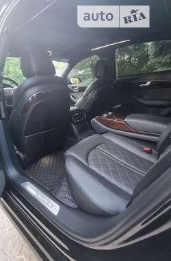 Седан Audi A8 2016 в 