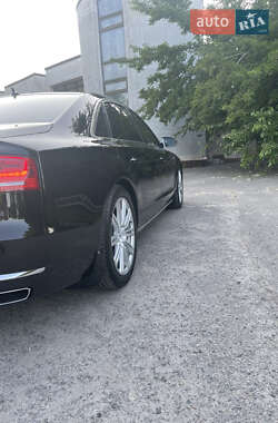 Седан Audi A8 2012 в Днепре