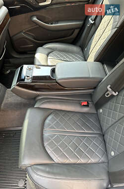 Седан Audi A8 2016 в Коломые