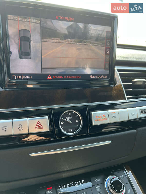 Седан Audi A8 2016 в Кривому Розі