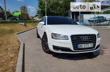 Седан Audi A8 2015 в Івано-Франківську