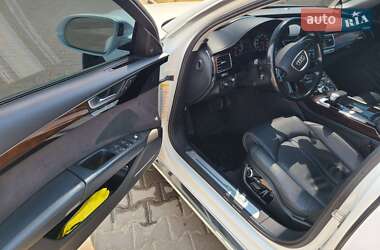 Седан Audi A8 2015 в Ивано-Франковске