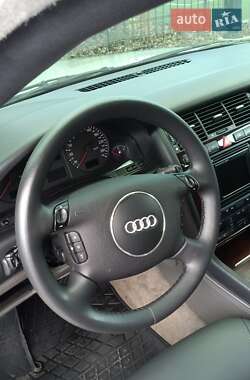 Седан Audi A8 2001 в Киеве