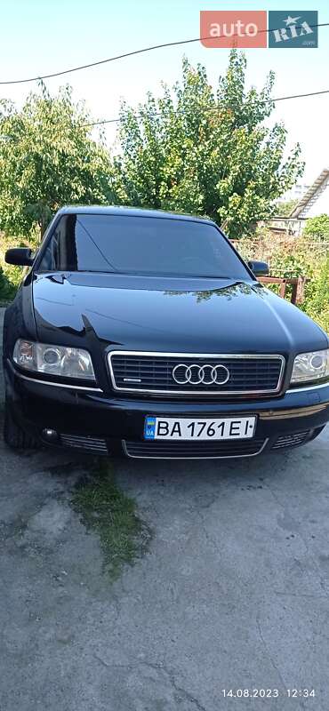 Седан Audi A8 2001 в Світловодську