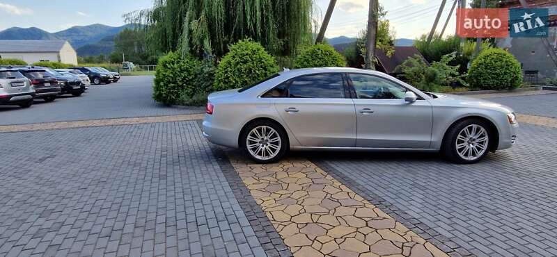 Седан Audi A8 2013 в Хусті