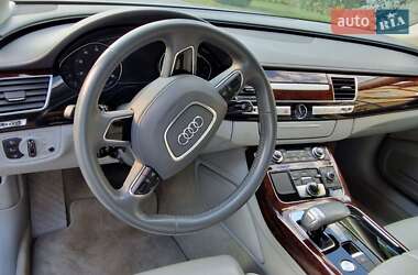 Седан Audi A8 2013 в Хусте