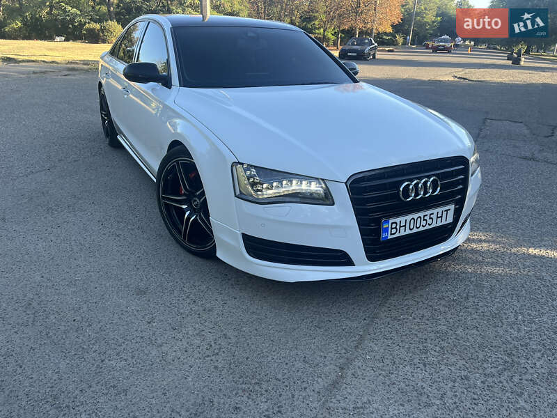 Audi A8 2012