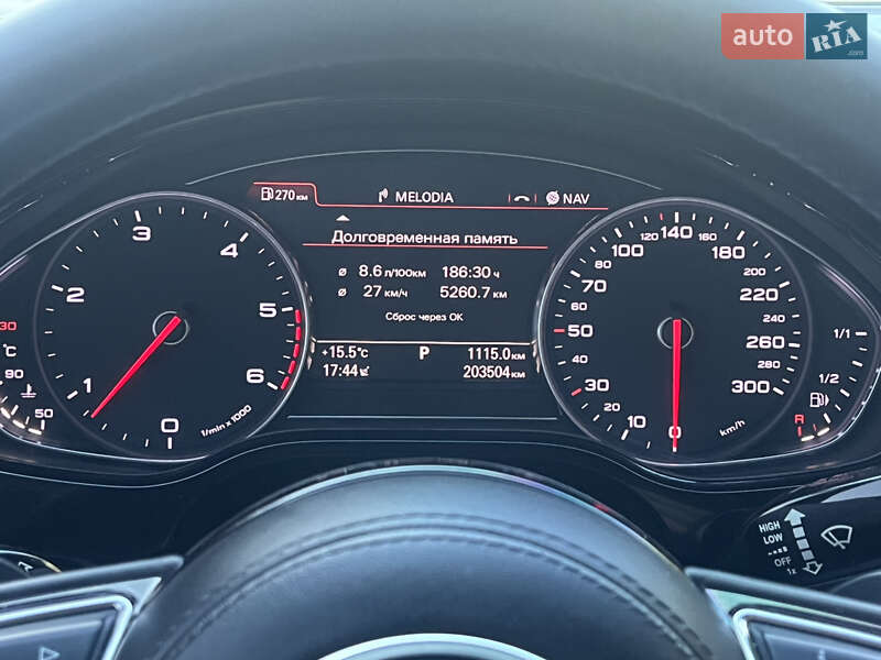 Седан Audi A8 2012 в Одесі