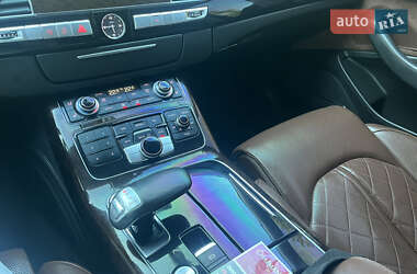 Седан Audi A8 2012 в Одессе