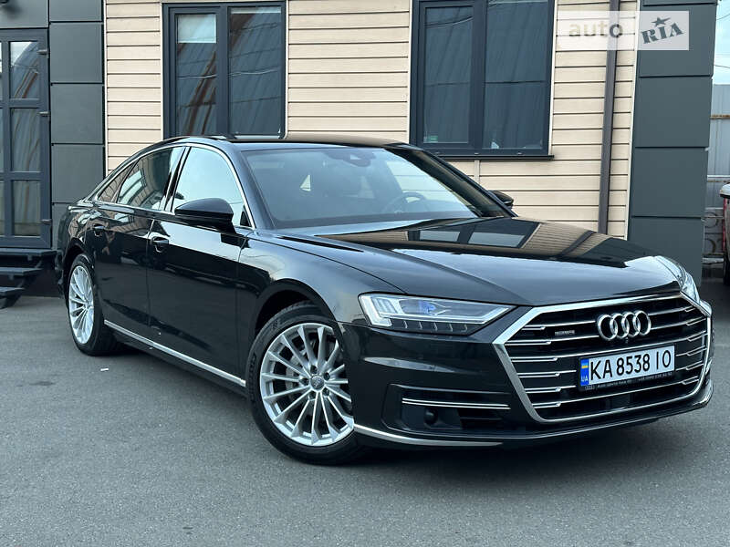 Седан Audi A8 2018 в Киеве