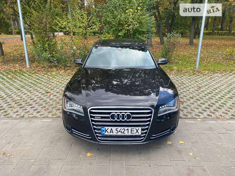 Седан Audi A8 2012 в Киеве