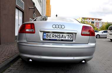 Седан Audi A8 2005 в 