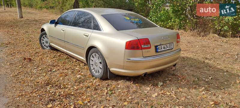 Седан Audi A8 2007 в Первомайске