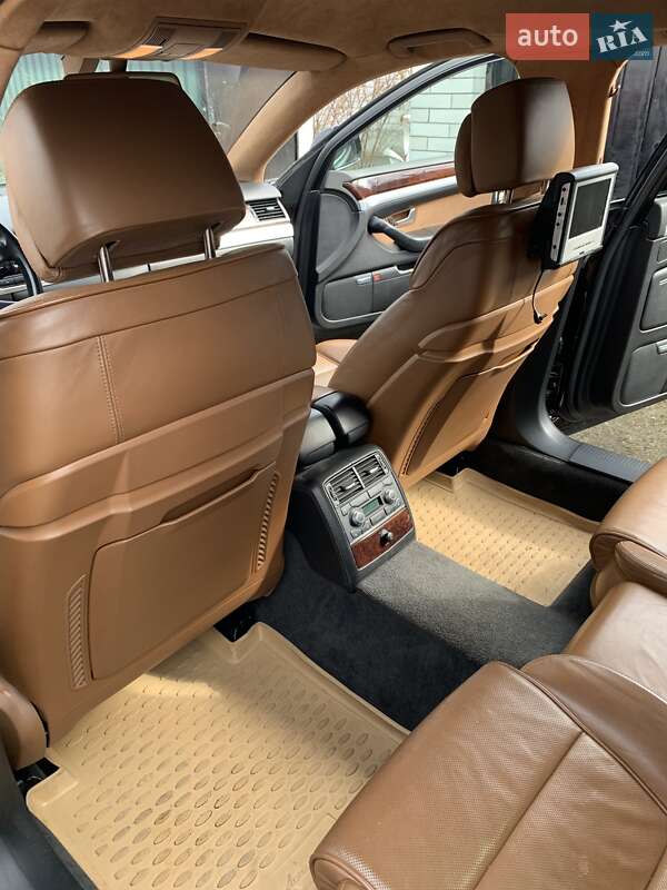 Седан Audi A8 2008 в Переяславе