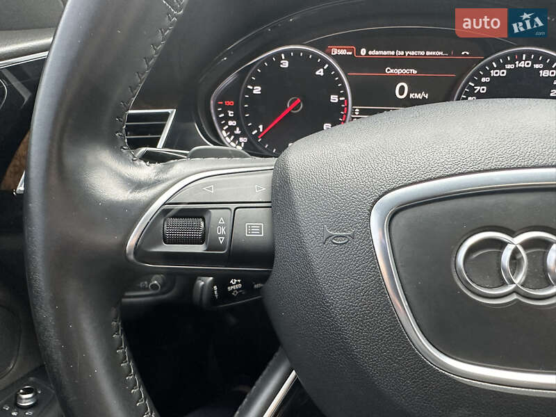 Седан Audi A8 2017 в Києві