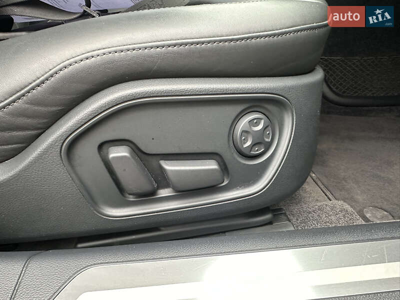 Седан Audi A8 2017 в Києві