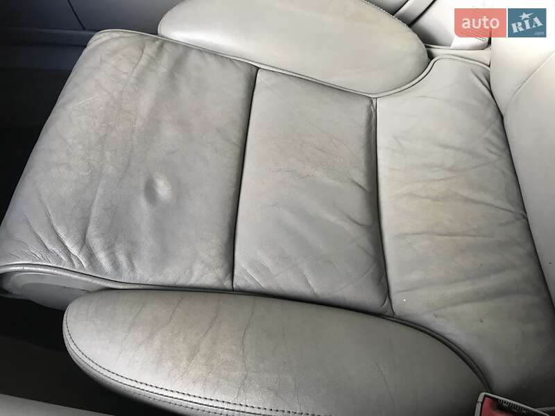 Седан Audi A8 2004 в Киеве