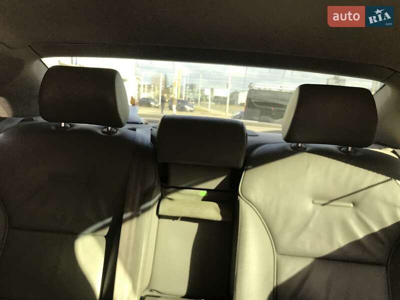 Седан Audi A8 2004 в Киеве