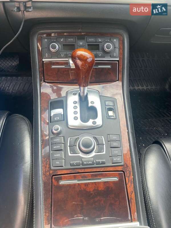 Седан Audi A8 2008 в Киеве