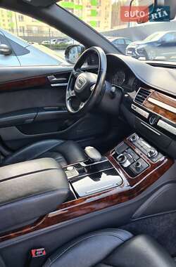 Седан Audi A8 2013 в 