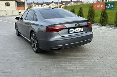 Седан Audi A8 2016 в 