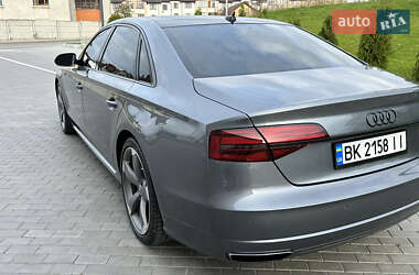 Седан Audi A8 2016 в 