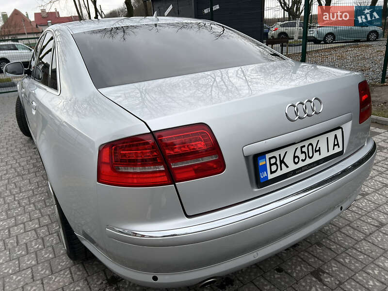 Седан Audi A8 2008 в Ровно