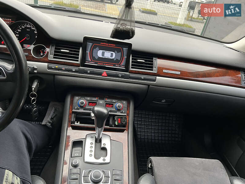Седан Audi A8 2008 в Ровно