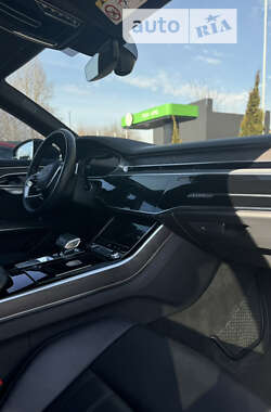 Седан Audi A8 2020 в Львове