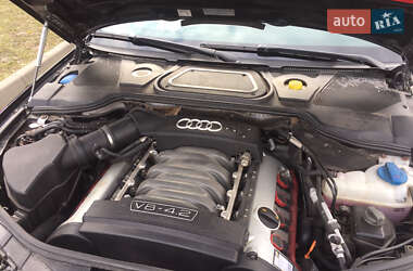 Седан Audi A8 2003 в 