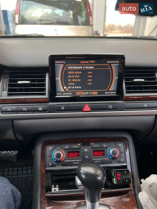 Седан Audi A8 2008 в Ровно