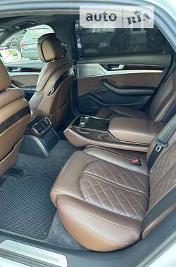 Седан Audi A8 2013 в Ивано-Франковске