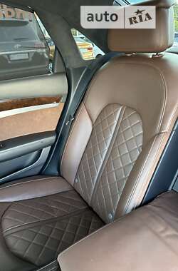 Седан Audi A8 2013 в Ивано-Франковске
