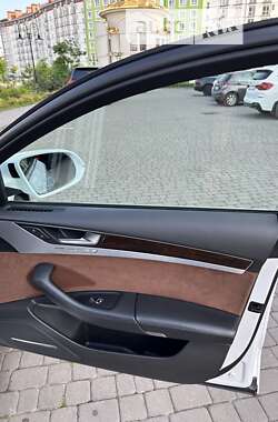 Седан Audi A8 2013 в Ивано-Франковске
