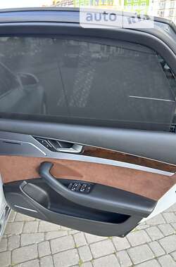 Седан Audi A8 2013 в Ивано-Франковске
