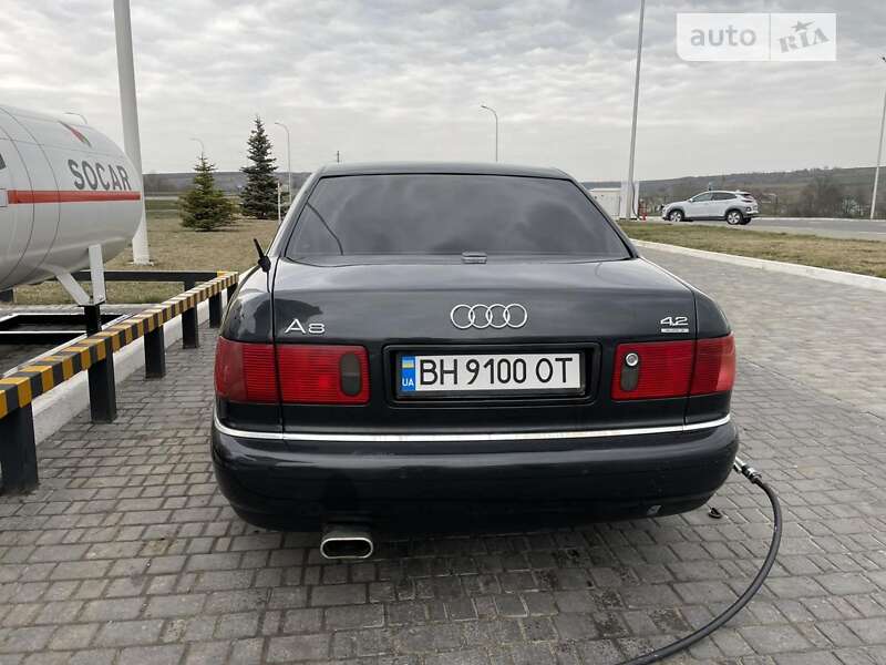 Седан Audi A8 1999 в Одессе