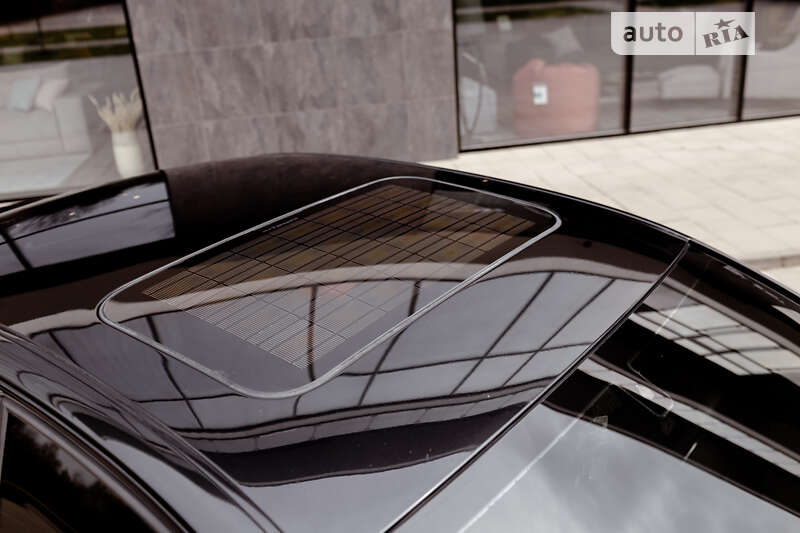 Седан Audi A8 2003 в Ужгороде